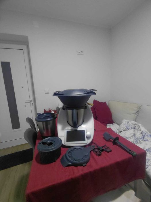 Máquina de cozinha Bimby