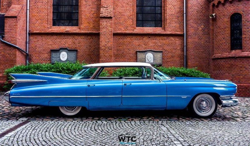Auta Auto do Ślubu na Wesele Zabytkowy Klasyczne Mustang Cadillac