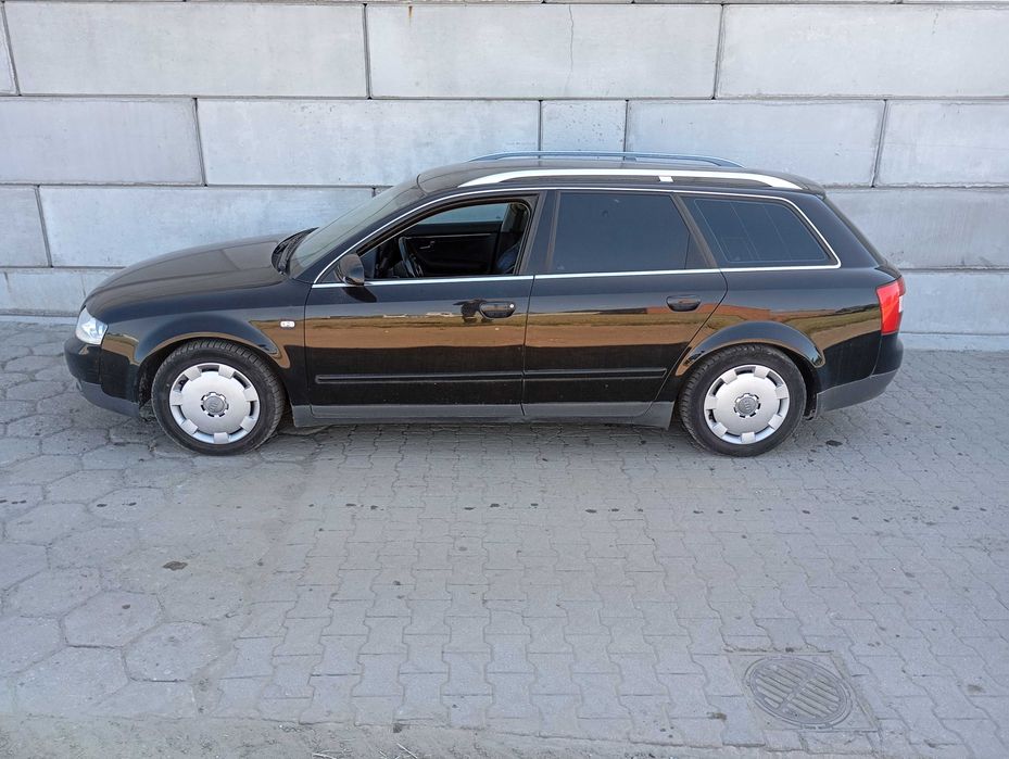 Audi A4 B6 - Na części - Drzwi / maska / błotnik / klapa / lampa/ inne