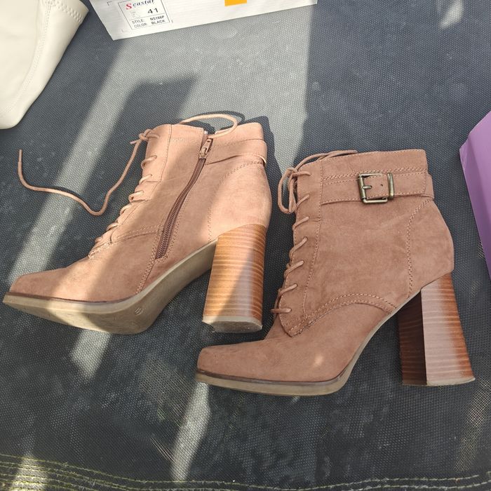 Buty damskie 41. Botki, Kozaki, szpilki 6 par