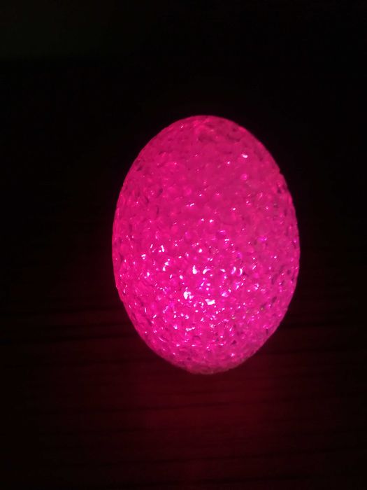Jajko Wielkanocne LED zmieniające kolor 10 x 5 cm