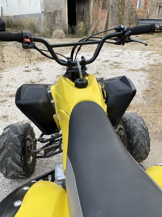 Moto 4 110cc ( pitbike)