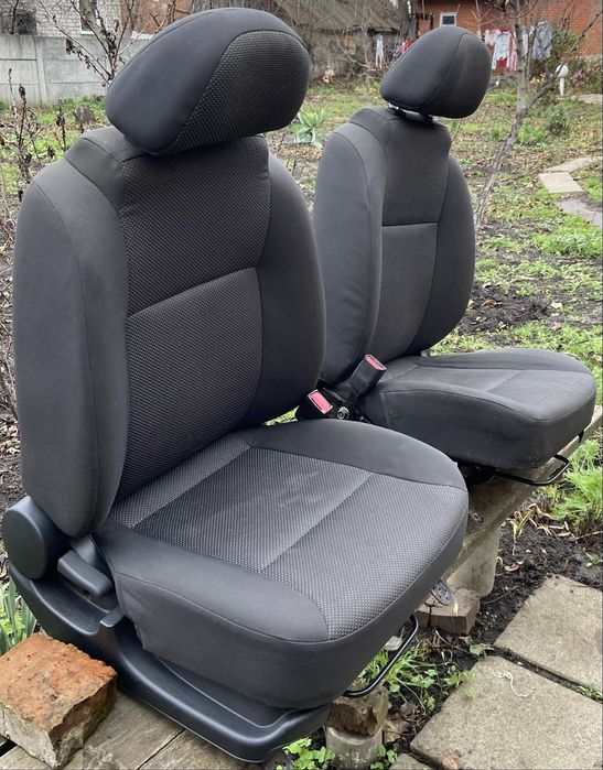 кресла , сиденья Авео t250 без водительского кресла