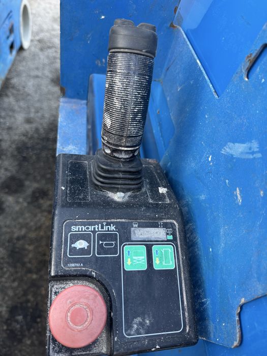 Plataforma Elevatoria eletrica Tesoura 10mt (usada)