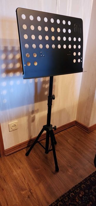 Korg Krome + Monitor Audio BX8 rigorosamente como novo