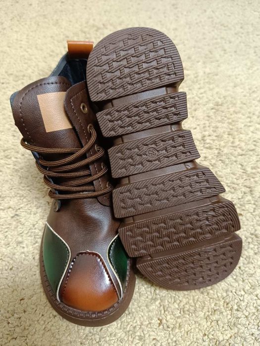 Ботинки демисезонные новые