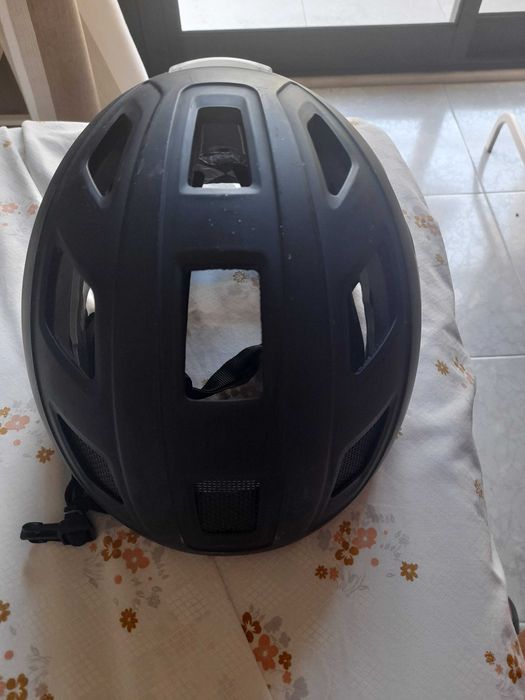 Capacete de btt novo