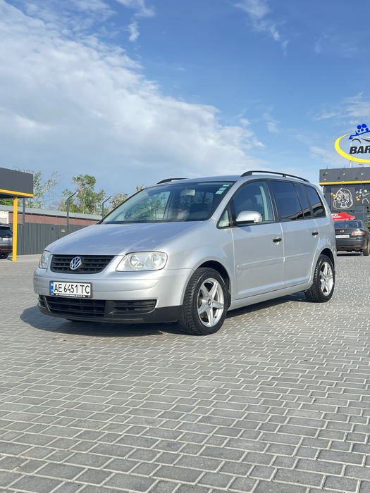 Продам Volkswagen Touran 2005