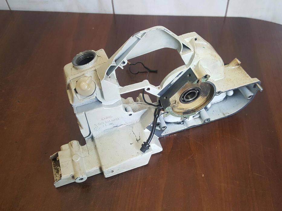 Stihl 031 032 Karter Połówka Silnika Zbiornik Blok