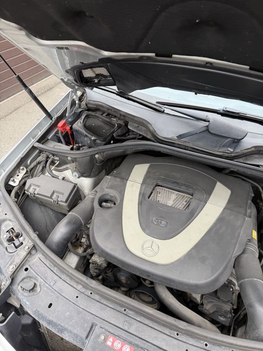 Офіційний Mercedes-Benz ML 350