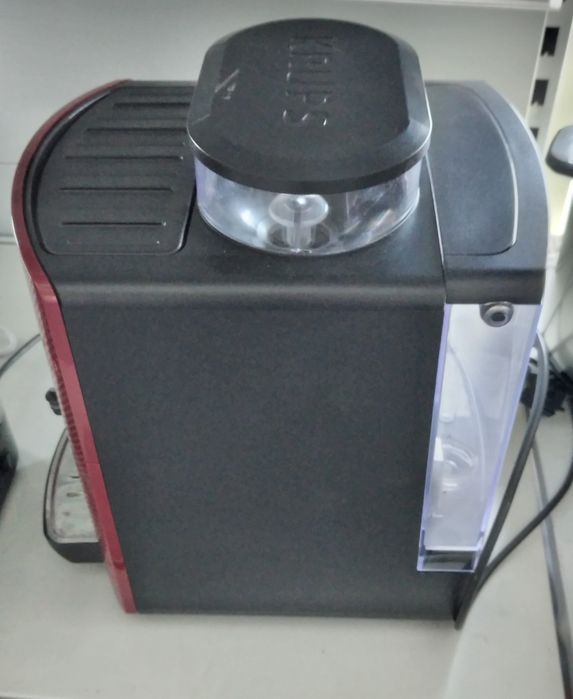 Продам кофемашину майже нову