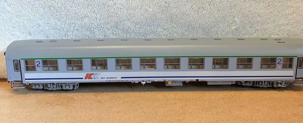 Wagon pasażerski Robo 222220 H0 PKP