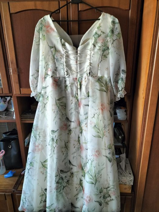 Плаття на випускний