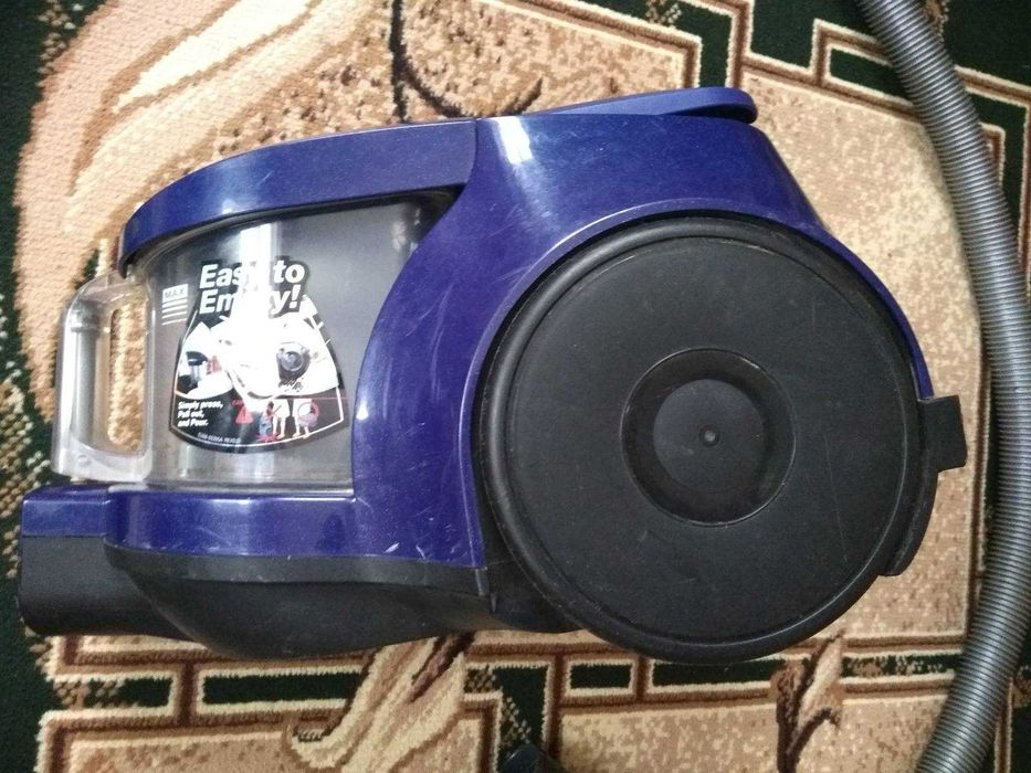 Пилесос SAMSUNG. Цена 1550 грн