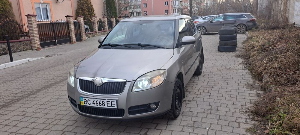 Skoda fabia 2    2008