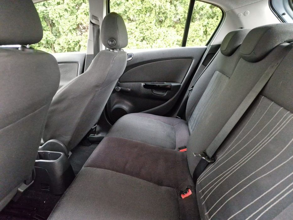 Opel Corsa 1.3td 2007r Doinwestowane w pełni sprawny