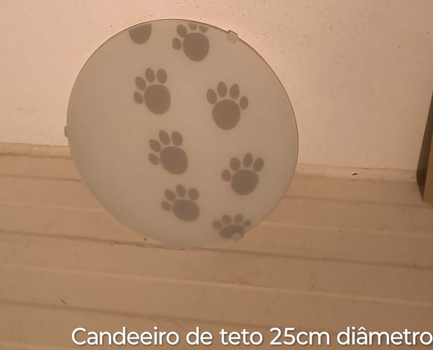 Candeeiro em ótimo estado