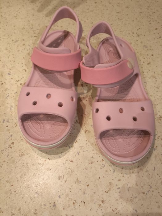Sandałki Crocs Różowe J3