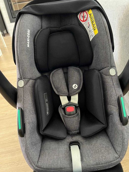 Maxi-Cosi Zelia S Trio (Carrinho e Cadeira) 2x1 + FamilyFix 360