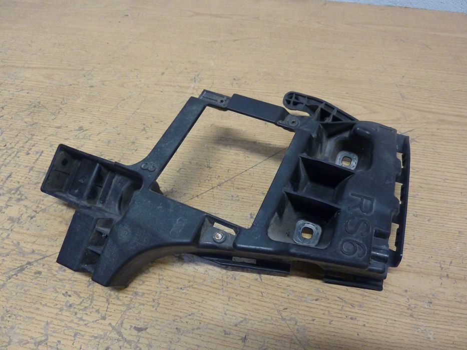 AUDI A6 C7 RS6 kombi ślizg zderzaka LEWY TŁ tylny 4G9.807393B