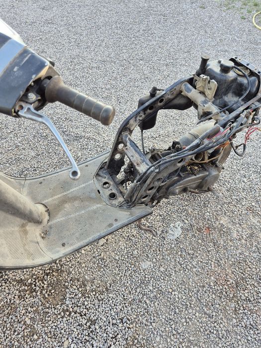 Sprzedam piaggio sfera na części