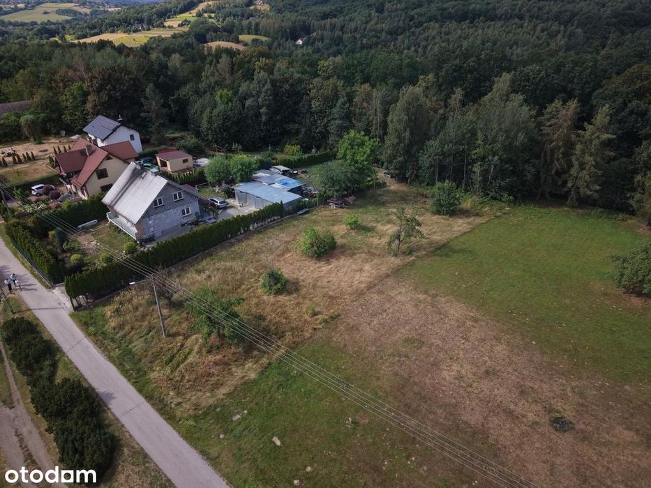 Działka budowlana – Zagórzany, gm. Gdów – w pełni uzbrojona, widokowa - Więcej
