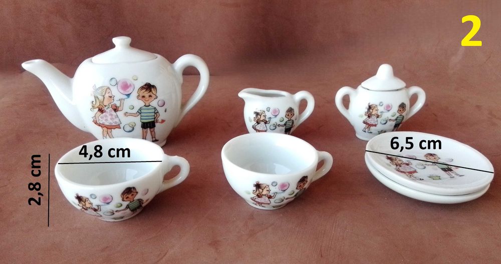 Serviços de chã / café em louça - miniatura