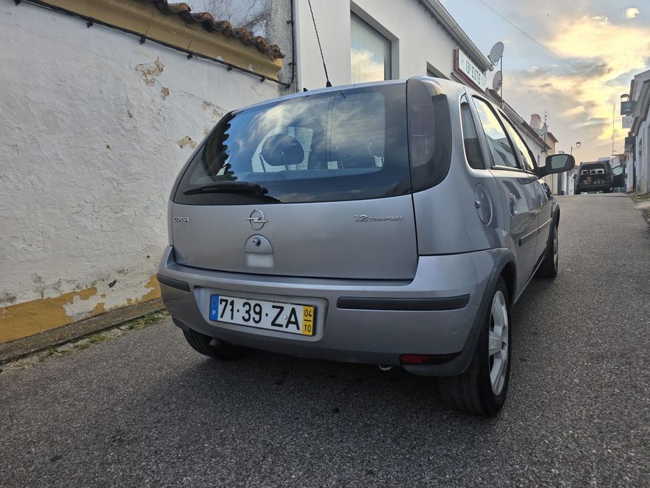 Opel corsa c como novo