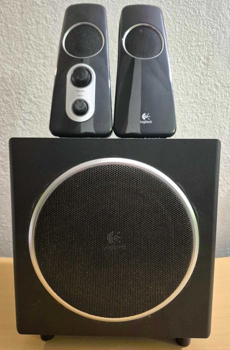 Colunas Logitech Z523 2.1 40W RMS