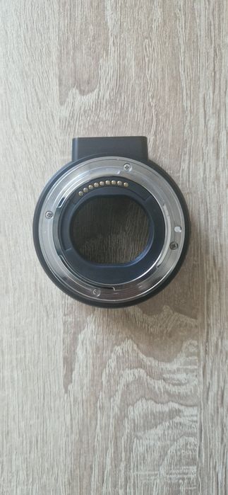 Adaptador Meike MK-C-AF4 — EF/EF-S para Canon EF-M