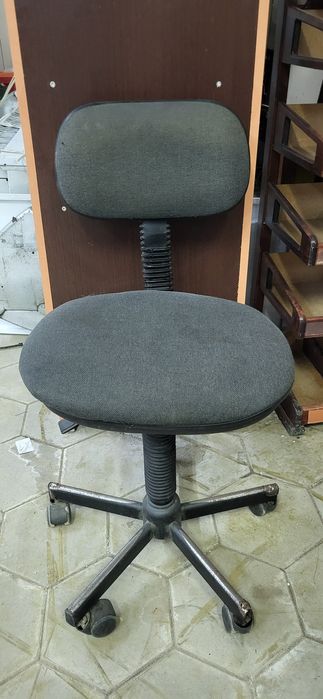 Крісло офісне б/у