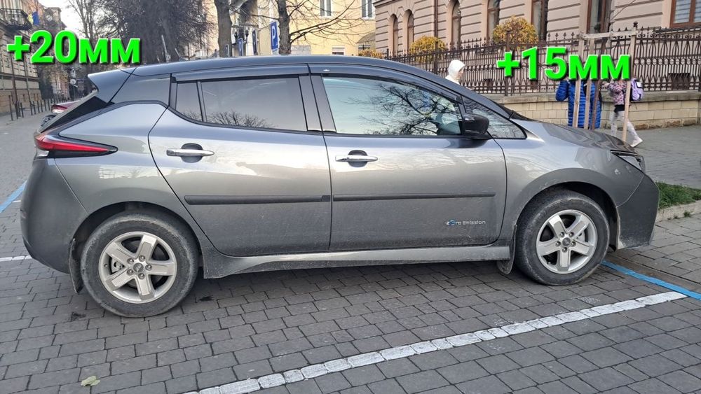 Nissan LEAF КАПРОЛОНОВІ Проставки для збільшення кліренса