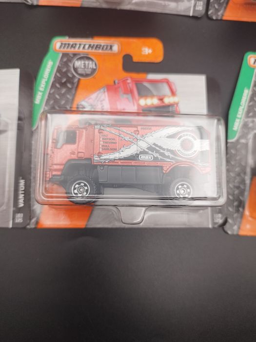 Resoraki modele  nr.3  zestaw 6 sztuk  autek Matchbox