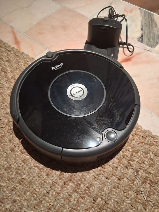 Roomba Usada [Não carrega]