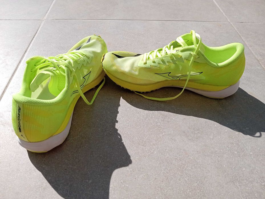 Mizuno Wave Duel 3 — tamanho 44 — apenas 39 km - 60€ negociável