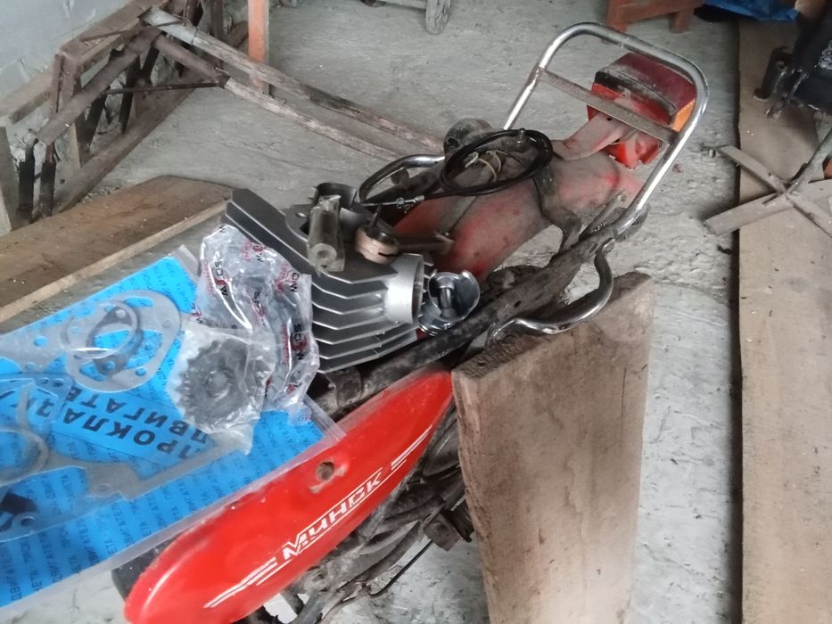 Продам мотоцикл мінськ 125 з новими запчастинами по запчастинах