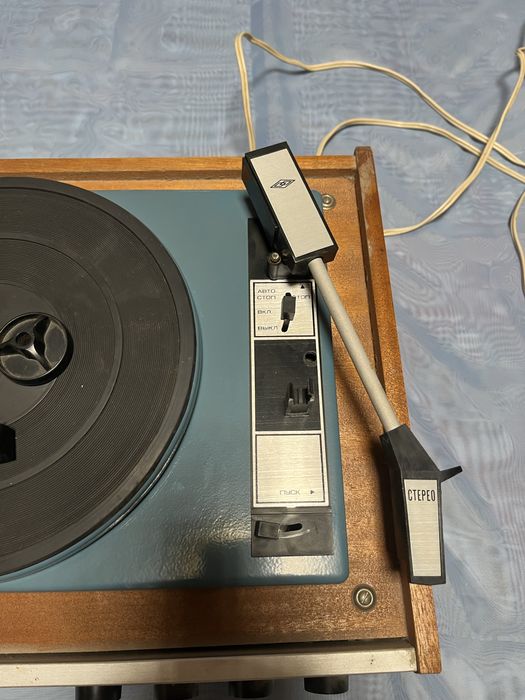Програвач для вінілових платівок Россия 321