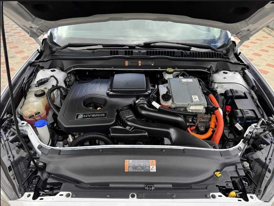 Ford Fusion Hybrid 2018 USA