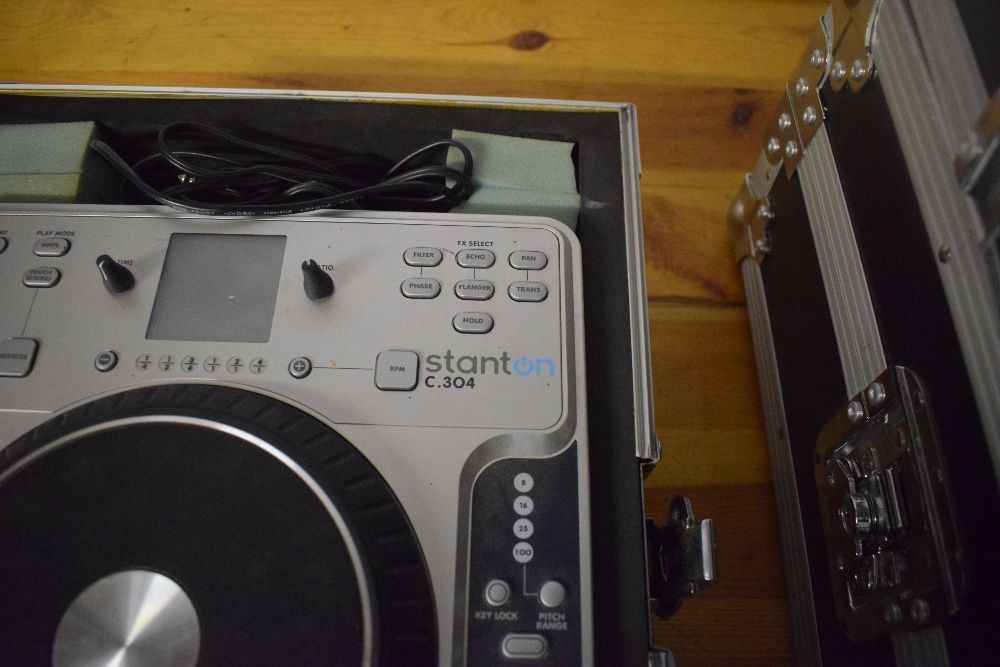 DJ, CD,Stant C.304