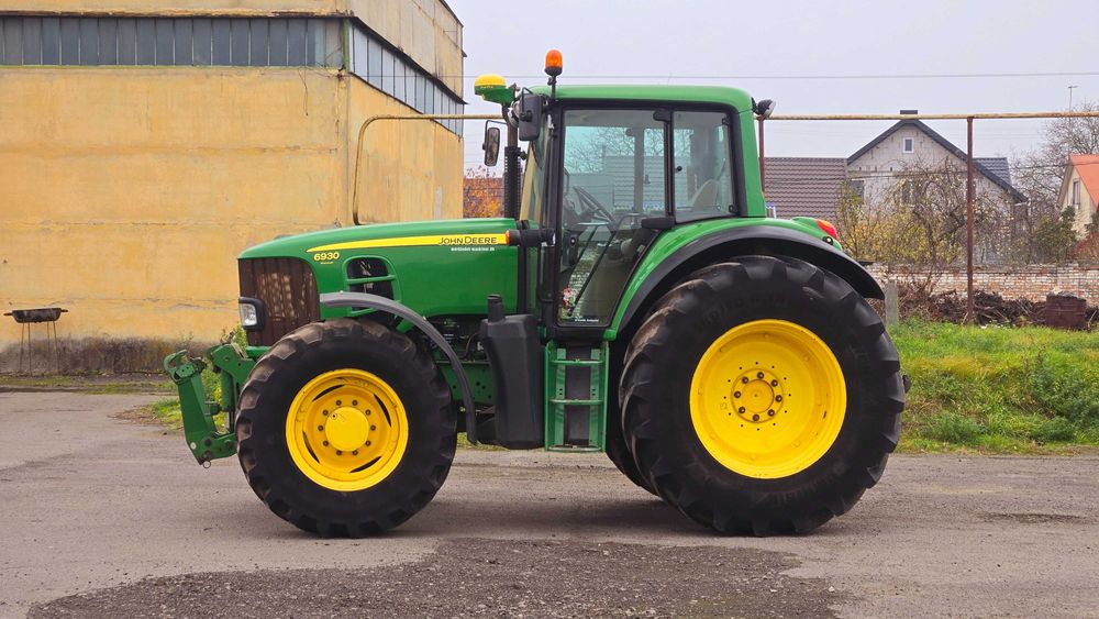 Трактор john deere 6930