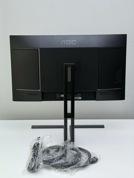 Monitor profissional AOC Graphic Pro 27”