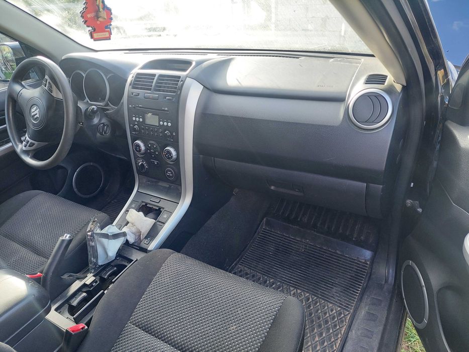салон двері airbag кришка зеркало фонарі крило suzuki vitara разборка