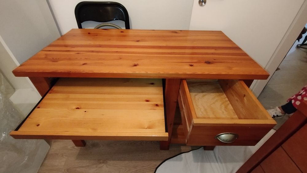 Secretária em madeira