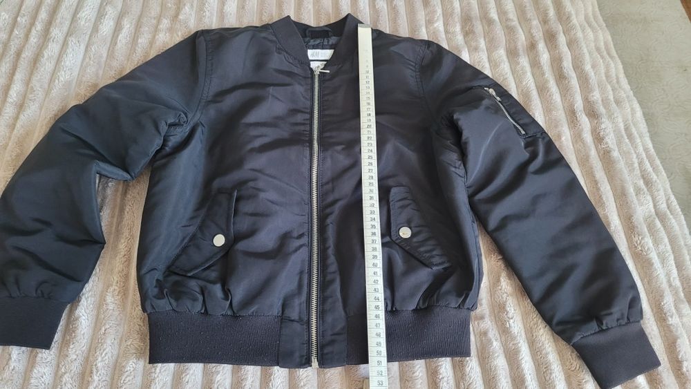 Kurtka bombek H&M 152