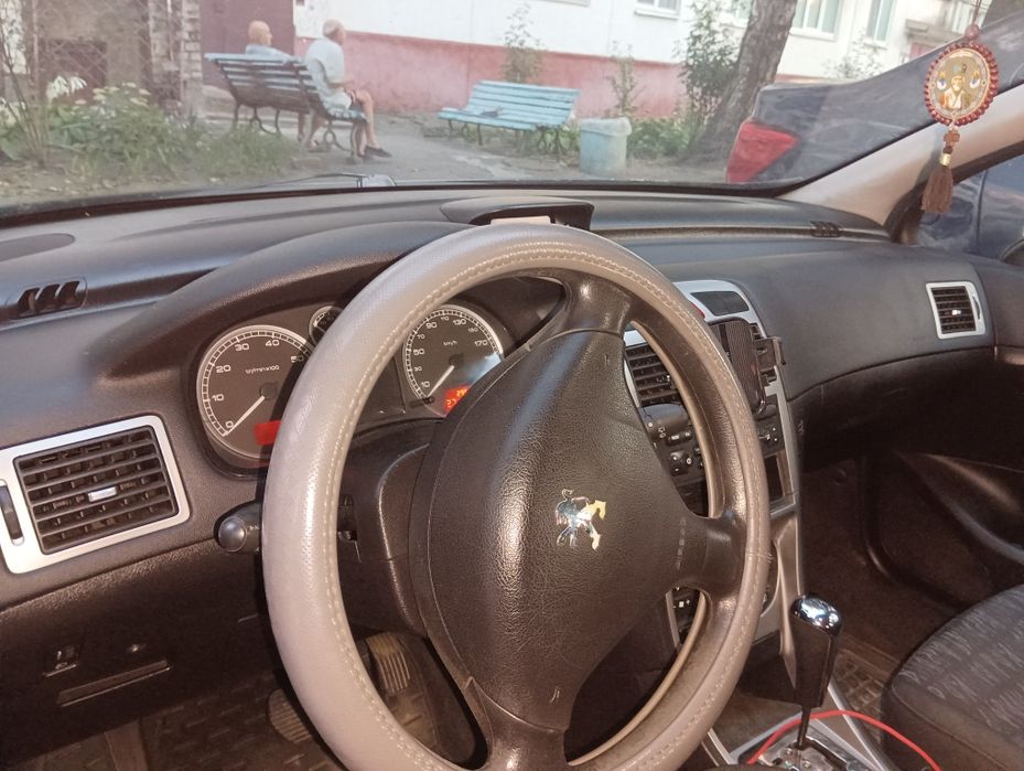 Авто Pegout 307,у гарному стані