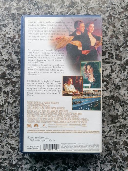 Cassetes Vídeo VHS - Titanic e Charlie Chaplin Charlot
