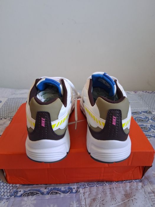 Sapatilhas Nike novas