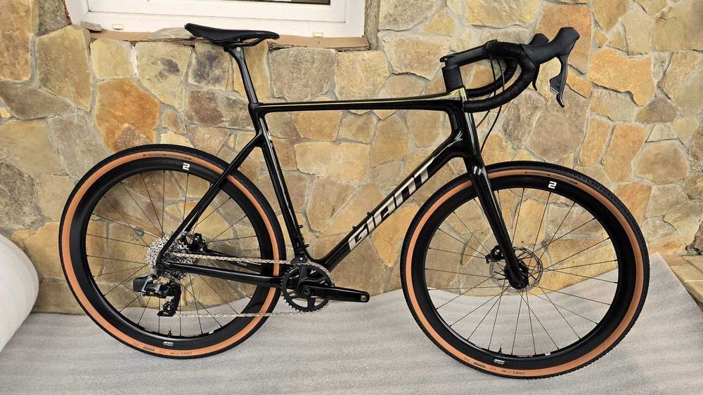 Карбоновий гравійник Giant TCX PRO 1 Carbon Rival eTap AXS