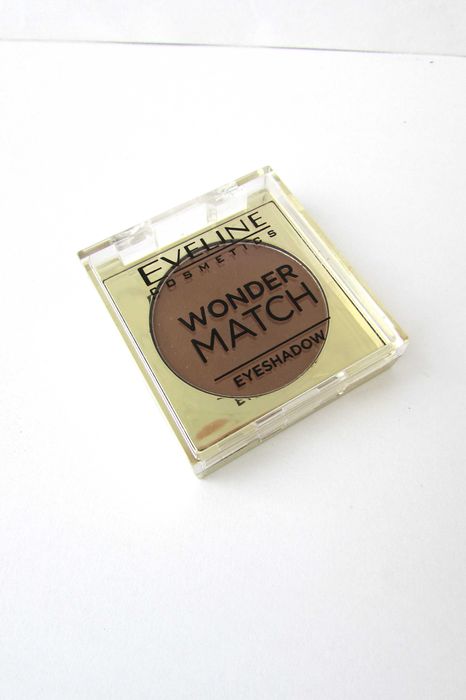 Eveline Wonder Match cień do powiek 04 czekoladowy brąz