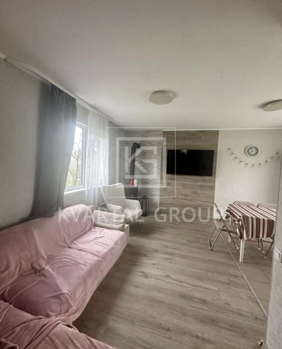 Продається будинок у селі Колонщина, 6соток землі .Без комісії